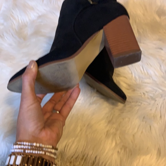 JustFab On the Sky Bootie - Picture 6 of 8